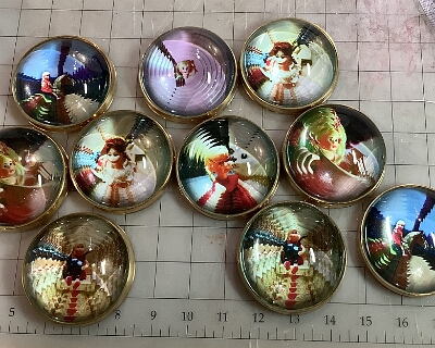 PeggyOster-peepholes-2